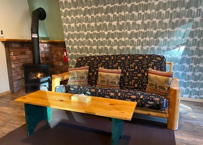Cinnamon Bear Inn